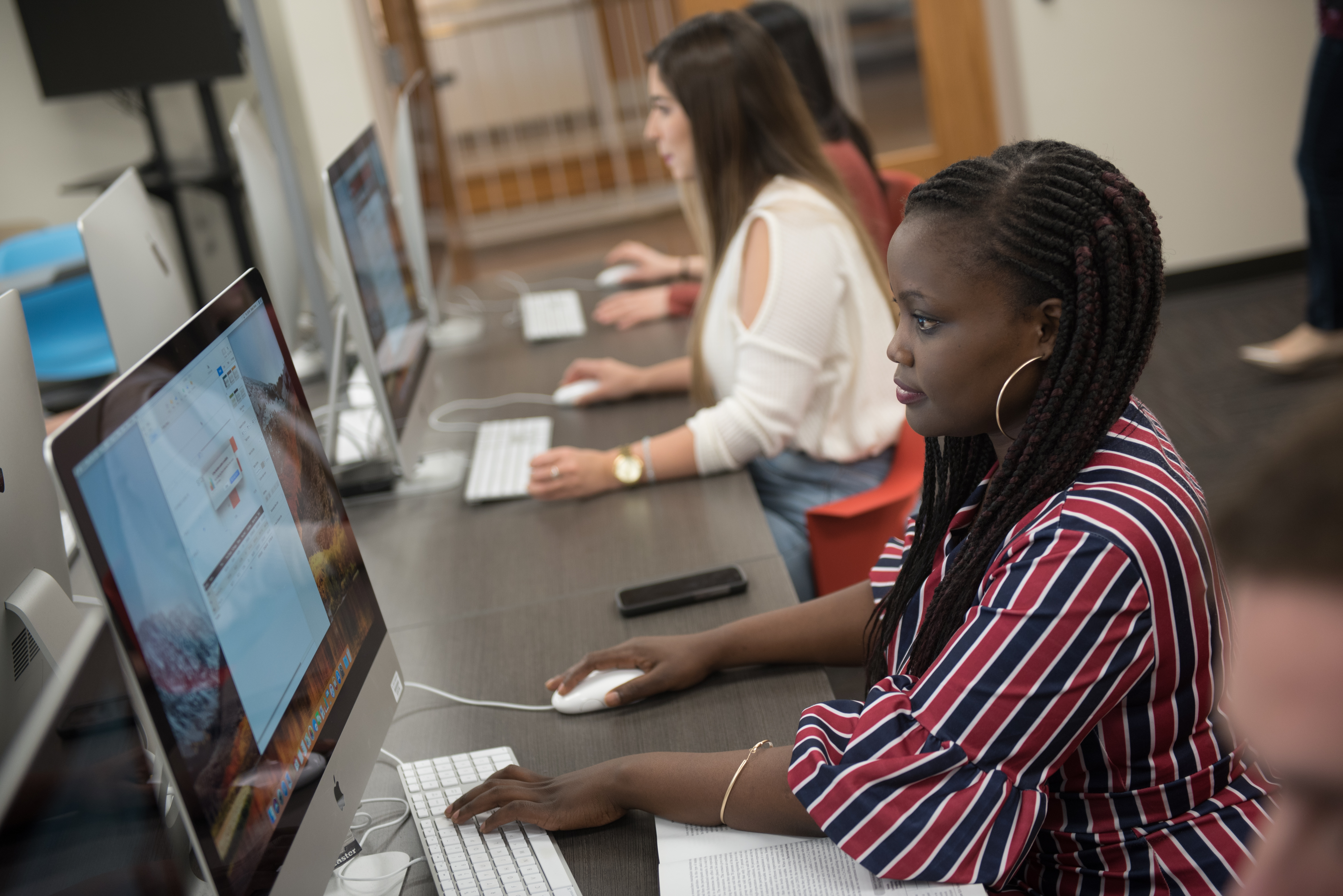 TOP HAT ENGAGING COMMUNICATION ILLINOIS STATE visual data 3